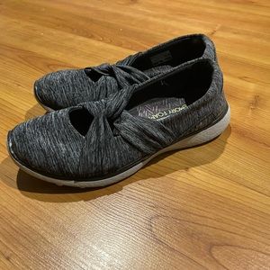 Memory foam sketcher’s flats